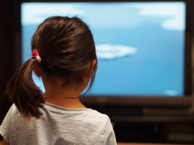 子どものテレビ、視力への影響